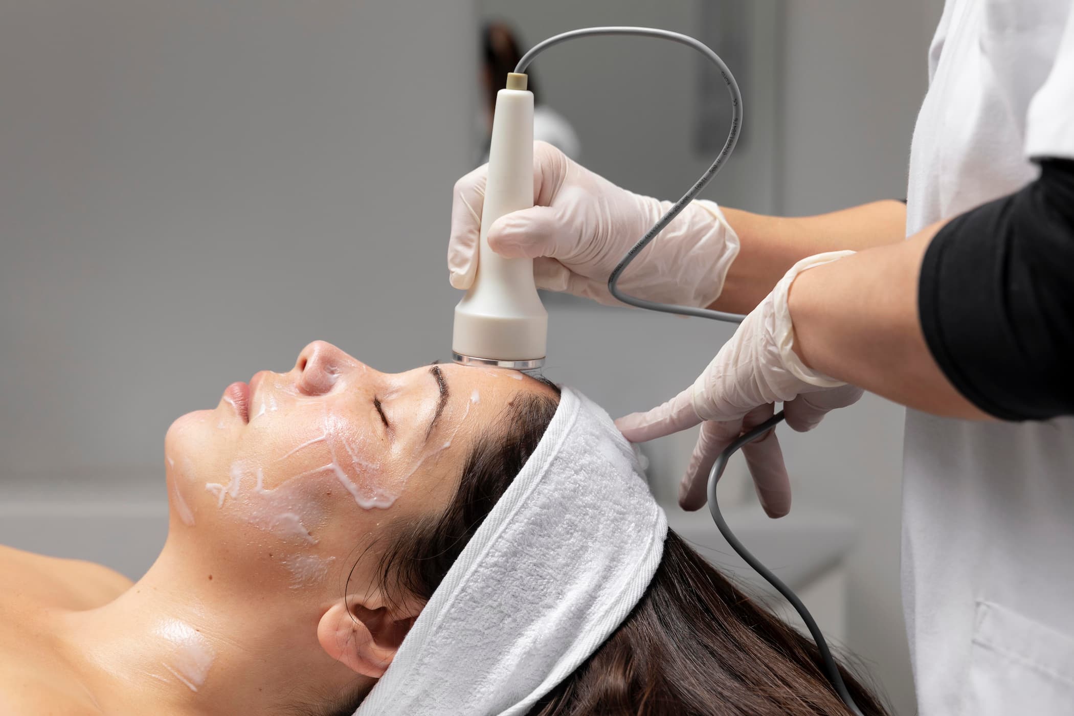 Radiofrecuencia facial en Torrent (Valencia): cómo reafirmar la piel sin cirugía